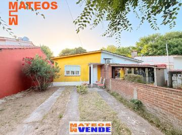 Casa de 3 ambientes, Mar del Tuyú · Chalet Semi Independiente 1/2 Lote Propio