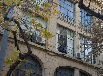 Depósito · 166m² · 1 Dormitorio · 2 Cocheras · Alquiler. Oficina en Recoleta. Planta Libre. Ed Emblemático.