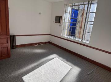 Oficina comercial · 56m² · 3 Ambientes · Oportunidad! Impecable y Luminosa Oficina en Sarmiento Al 300
