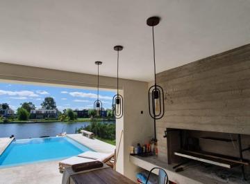 Casa · 300m² · 5 Ambientes · 2 Cocheras · El Encuentro Alquiler a La Laguna Principal
