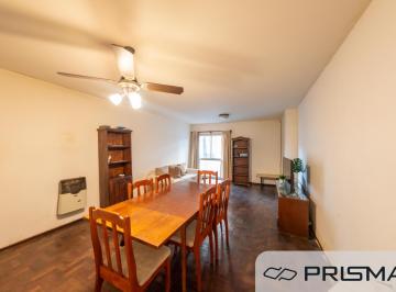 Departamento · 104m² · 5 Ambientes · Depto - 2 Dorm - Alberdi