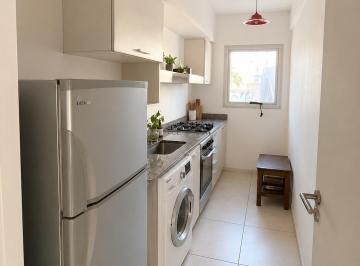 Departamento de 2 ambientes, Monte Castro · Semipiso 2amb Centro Monte Castro 47 m² Muy Luminoso