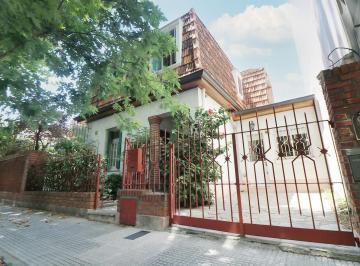 Casa · 150m² · 4 Ambientes · 1 Cochera · Casa Estilo en 2 Plantas Zona Villa Pueyrredon
