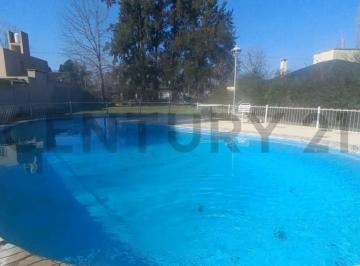 Quinta vacacional · 992m² · 3 Ambientes · Venta Casa del Viso Barrio Cerrado