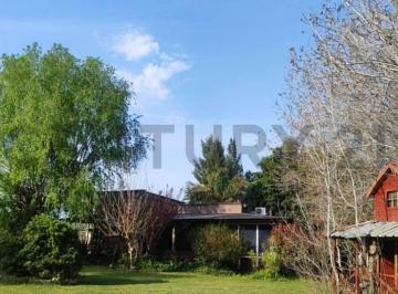 Quinta vacacional · 330m² · 4 Ambientes · Quinta en Venta