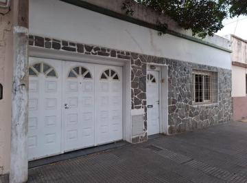 Casa de 5 ambientes, Córdoba · Casa en Venta - Apta Crédito - 3 Dorm. - Alta Córdoba!