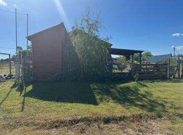 Casa · 40m² · 2 Dormitorios · 1 Cochera · Vendo Cabaña en Pronunciamiento, Entre Ríos.