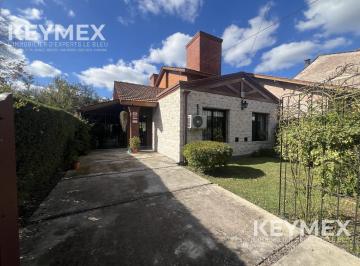 Casa · 124m² · 4 Ambientes · 2 Cocheras · Venta de Casa en Pilar, Bonanza