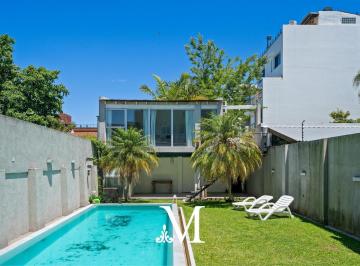 Casa · 390m² · 8 Ambientes · 2 Cocheras · Casa en Saavedra con Jardin, Pileta, Terraza y Ascensor