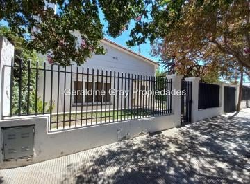 Casa de 4 ambientes, Cinco Saltos · Casa de 3 Dorm. en Venta en Zona Centro de Cinco Saltos