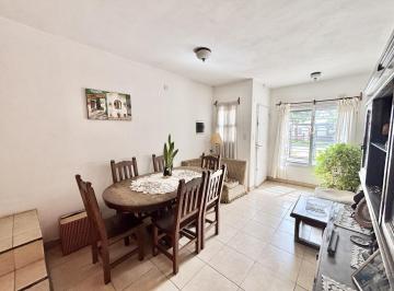 Casa · 70m² · 3 Ambientes · 1 Cochera · Duplex en Venta Actualizado en Escobar con Patio, Parrilla y Cochera
