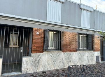 PH de 4 ambientes, Lanús · Amplio Depto Tipo Casa, Apto Credito, con Patio y Terraza