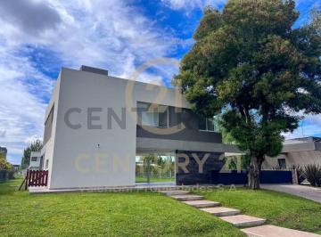 Casa · 155m² · 4 Ambientes · Casa en Venta