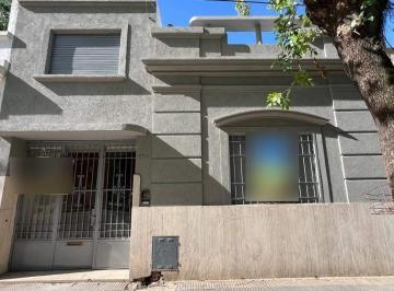 Casa · 90m² · 3 Ambientes · 1 Cochera · Casa en Venta - 2 Dorm. 1 Baño - 110 m² - Mercedes