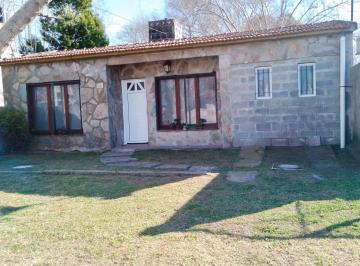 Casa de 3 ambientes, Santa Teresita · Venta /permuta. Casa Desarrollada Sobre Amplio Lote.
