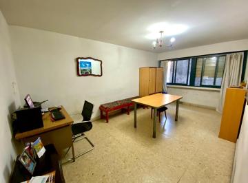 Departamento · 43m² · 2 Ambientes · Buen Departamento de un Dormitorio de 49 m² Amplio y Cómodo