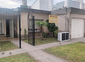 Casa · 152m² · 3 Ambientes · 2 Cocheras · Venta Casa 3 Amb