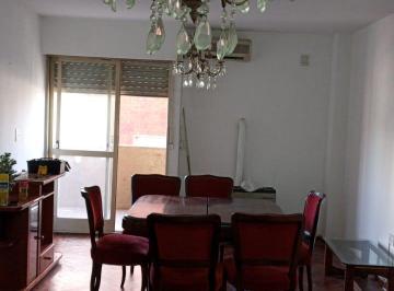 Departamento en Venta de 5 ambientes  · Vendo Departamento Céntrico