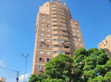 Departamento · 82m² · 5 Ambientes · Oportunidad! Vendo Hermoso Depto 3 Dor 2 Baños Balcon. Opción Cochera. Güemes