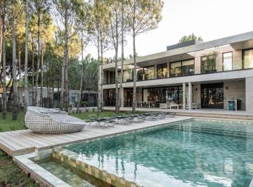 Casa · 650m² · 5 Ambientes · 6 Cocheras · Casa en Venta 5 Ambientes Pinamar La Herradura