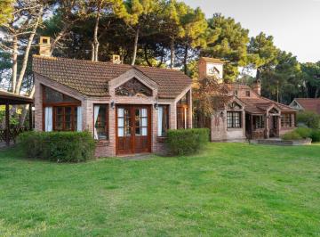 Casa · 300m² · 5 Ambientes · Casa en Venta 5 Ambientes Pinamar Norte