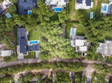 Terreno · 1400m² · Lote en Venta La Herradura Pinamar