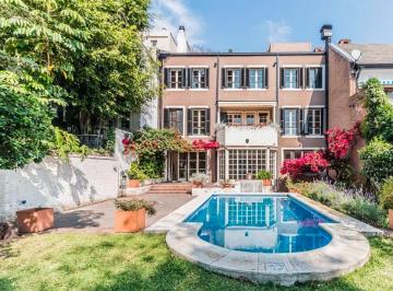 Casa · 784m² · 7 Ambientes · 2 Cocheras · Alquiler en Belgrano. Casa 3 Plantas, 7 Amb. Jardín y Pileta. 2 Coch. 784 m²