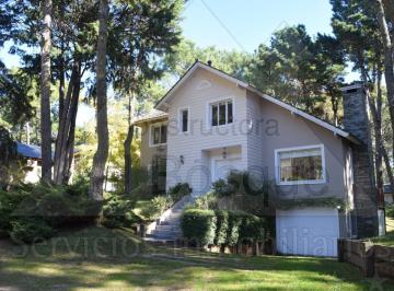 Casa de 5 ambientes, Cariló · Casa de Dos Plantas, Cerca del Campo de Golf (Cod - 78)