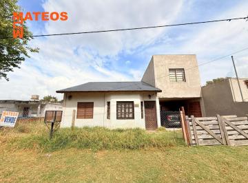 Casa de 4 ambientes, Mar del Tuyú · Venta Amplia Casa Independiente en Mar del Tuyu 8 E/ 54 y 55