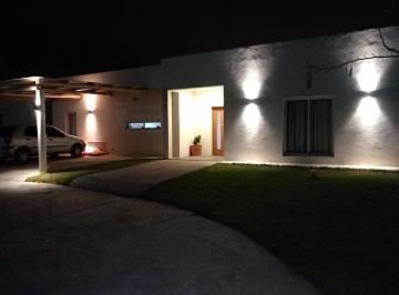 AMN-AMN-3422_2 · Casa en Venta en Altos de Manzanares - Pilar