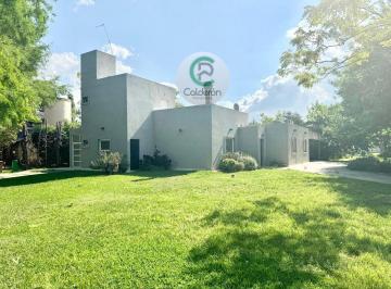 Casa · 120m² · 4 Ambientes · Casa en Venta Barrio Cerrado La Cesarina