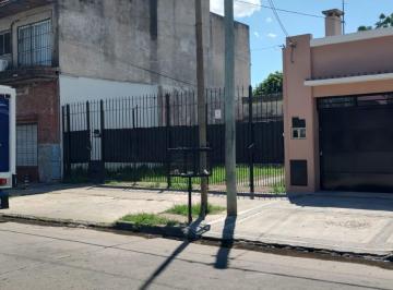 Terreno , Quilmes · Lote en Venta Avellaneda 861 Bernal