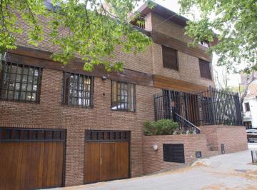 Casa · 410m² · 10 Ambientes · 2 Cocheras · Casa en Alquiler en Belgrano R