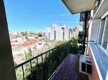Departamento · 65m² · 3 Ambientes · 3 Amb - Muy Luminoso - Amplios Ambientes