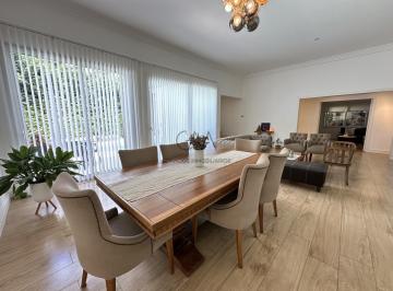 Casa · 285m² · 6 Ambientes · Casa en Venta en Barrio Rumenco