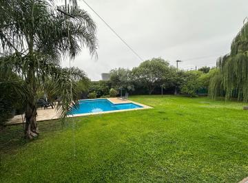 Casa · 406m² · 4 Ambientes · 3 Cocheras · Casa a La Venta B° Cerrado Los Sauces Apta Credito