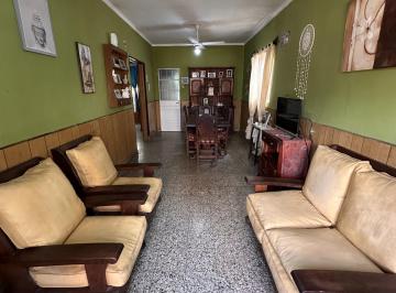 Casa · 89m² · 4 Ambientes · Casa en Sargento Cabral