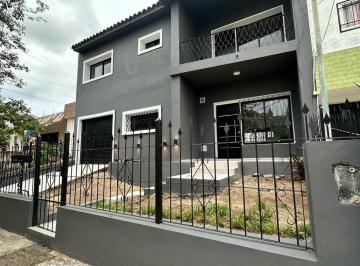 Casa de 8 ambientes, Córdoba · Hermosa Casa Reciclada Apto Crédito 4 Dorm