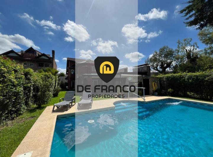 Casa · 288m² · 6 Ambientes · 2 Cocheras