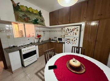 PH · 85m² · 4 Ambientes · PH 4 Ambientes Al Frente Zona Hpc
