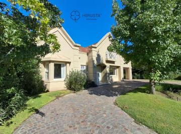 Casa de 6 ambientes, Pilar · Casa en Venta La Lomada 3 Dorm.