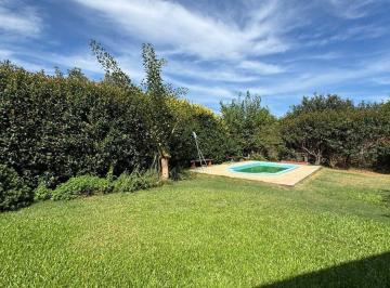 Casa · 69m² · 2 Ambientes · 2 Cocheras · Casa en Venta 2 Dorm. y Pileta - Andino