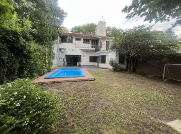 Casa · 200m² · 7 Ambientes · 2 Cocheras · Casa en Venta en Don Torcuato, Tigre