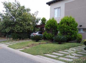 Casa · 142m² · 5 Ambientes · Venta Hermosa Casa - El Hornero Pilar. Apta Credito.