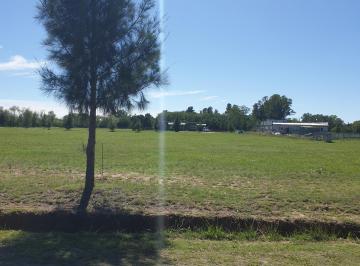 Lote 1510 m2 Zona S · Excelentes Lotes en Barrio Cerrado con Amenities, Desde 1400 a 2100 m².