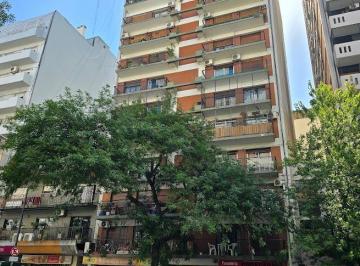 Departamento de 3 ambientes, Caballito · 3 Amb. Inmejorable Ubicación, Muy Luminoso, Lavadero, Balcón Al Frente.