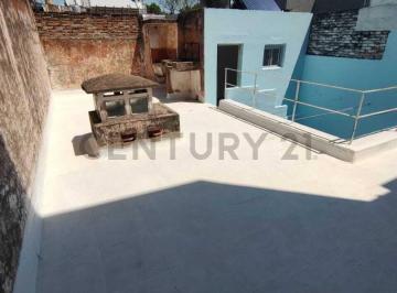 Casa · 50m² · 3 Ambientes · Venta Departamento Pasillo Apta Credito - Rosario