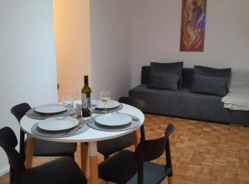 Departamento de 2 ambientes, Centro / Microcentro · Dpto. 2 Amb. Al Frente - Florida 686 - Centro