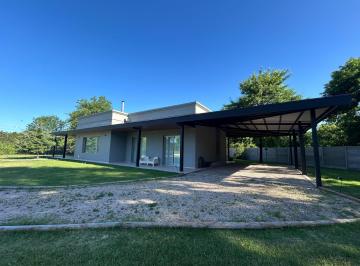 Casa de 5 ambientes, Exaltación de la Cruz · Venta - Casa - Barrio Parque La Verdad - Exaltación de La Cruz