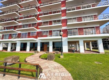 Departamento · 156m² · 4 Ambientes · 2 Cocheras · Semipiso 4 Amb con Cochera Doble. Playa Grande. Frente Al Mar.